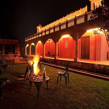 Stayvista At Pink Palace Rajasthani Decor Ooty Exterior foto
