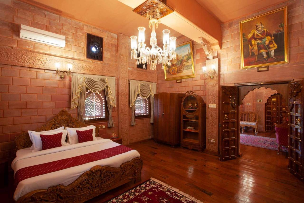 Stayvista At Pink Palace Rajasthani Decor Ooty Exterior foto